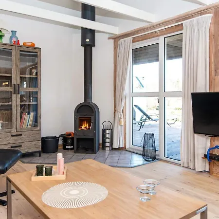 8 Person Holiday In Vakantiehuis Hejls